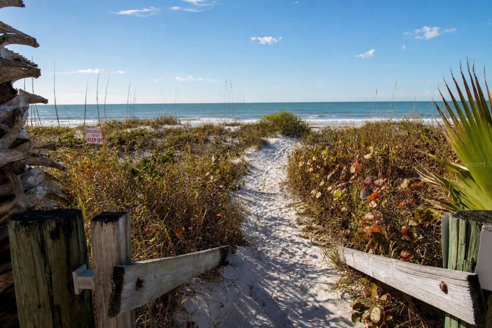 2900 GULF BOULEVARD #108 Belleair Beach, FL 33786