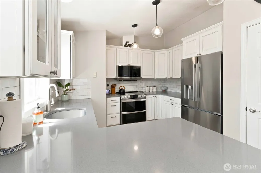 13 W Pine Lane Longview, WA 98632