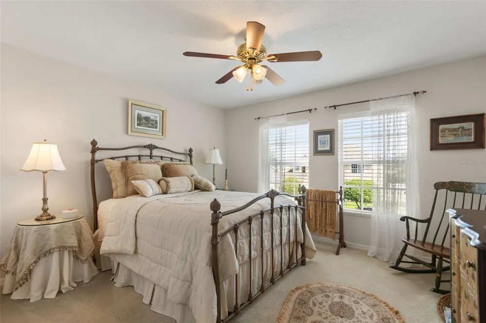 393 LAKE AMBERLEIGH DRIVE Winter Garden, FL 34787