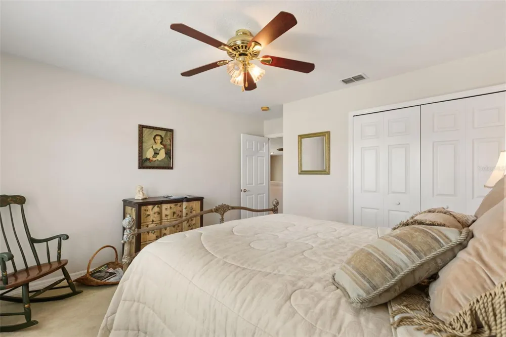 393 LAKE AMBERLEIGH DRIVE Winter Garden, FL 34787