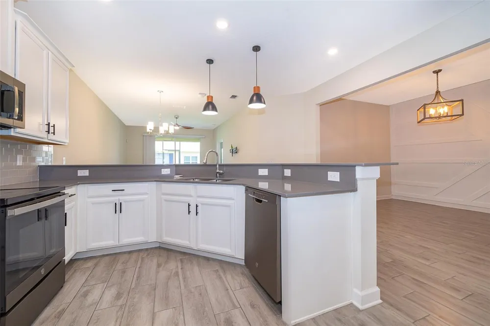 1173 TRAPPERS TRAIL LOOP Champions Gate, FL 33896
