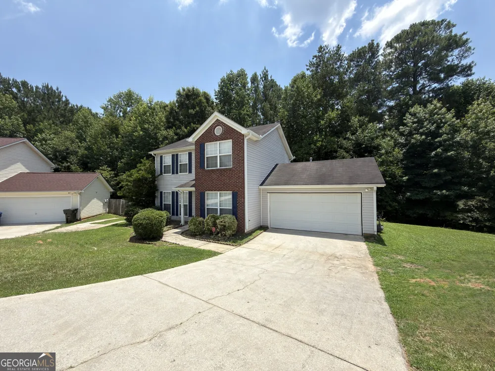 4368 Gray Raptor CIR Snellville, GA 30039