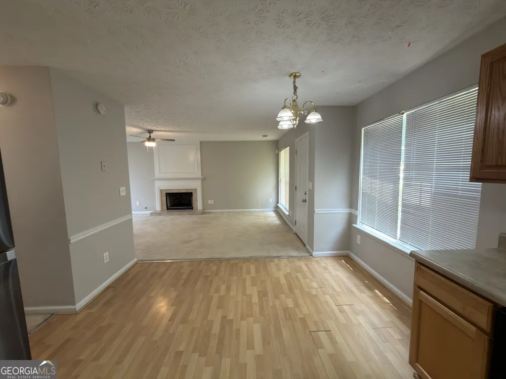 4368 Gray Raptor CIR Snellville, GA 30039