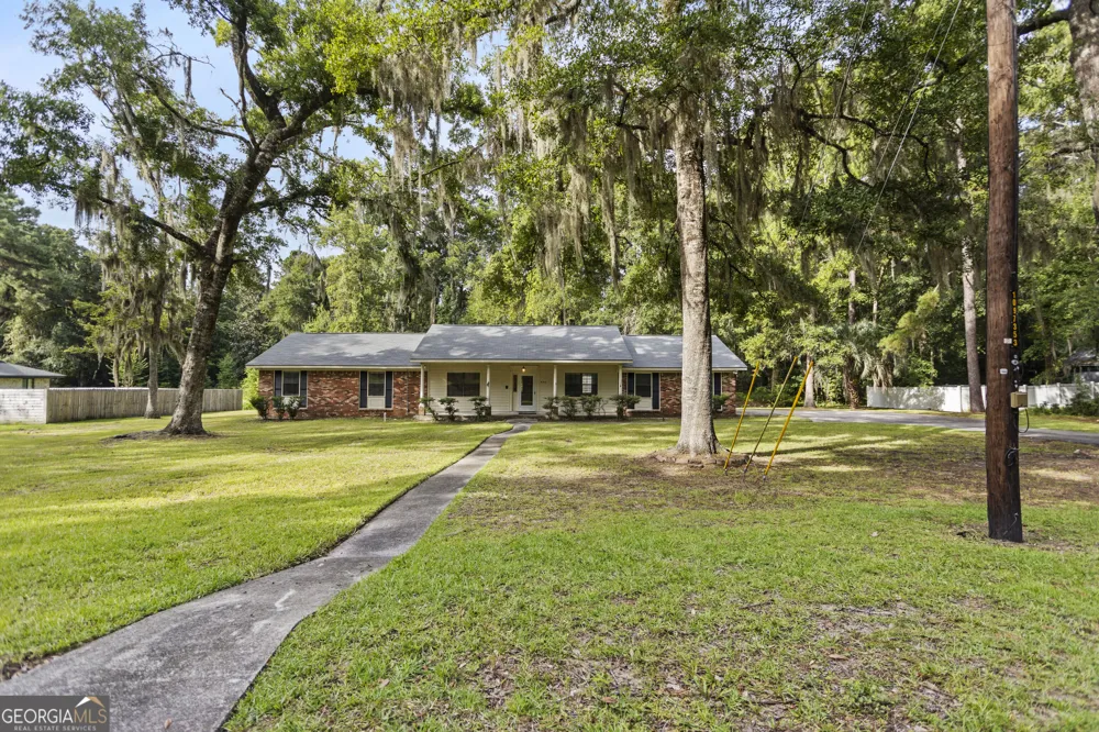 430 Martin RD Hinesville, GA 31313