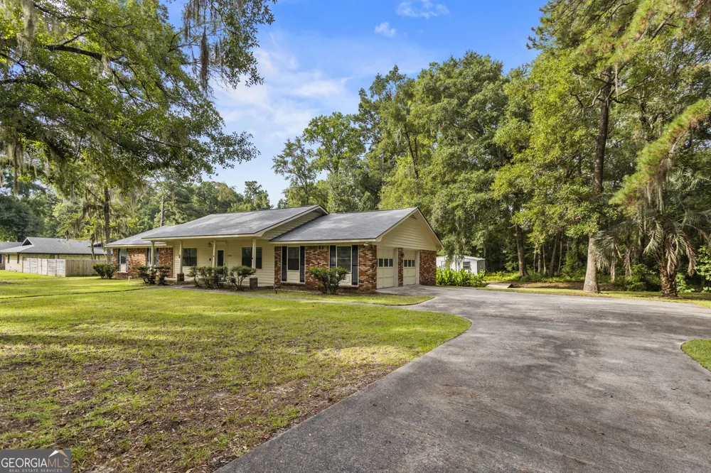430 Martin RD Hinesville, GA 31313