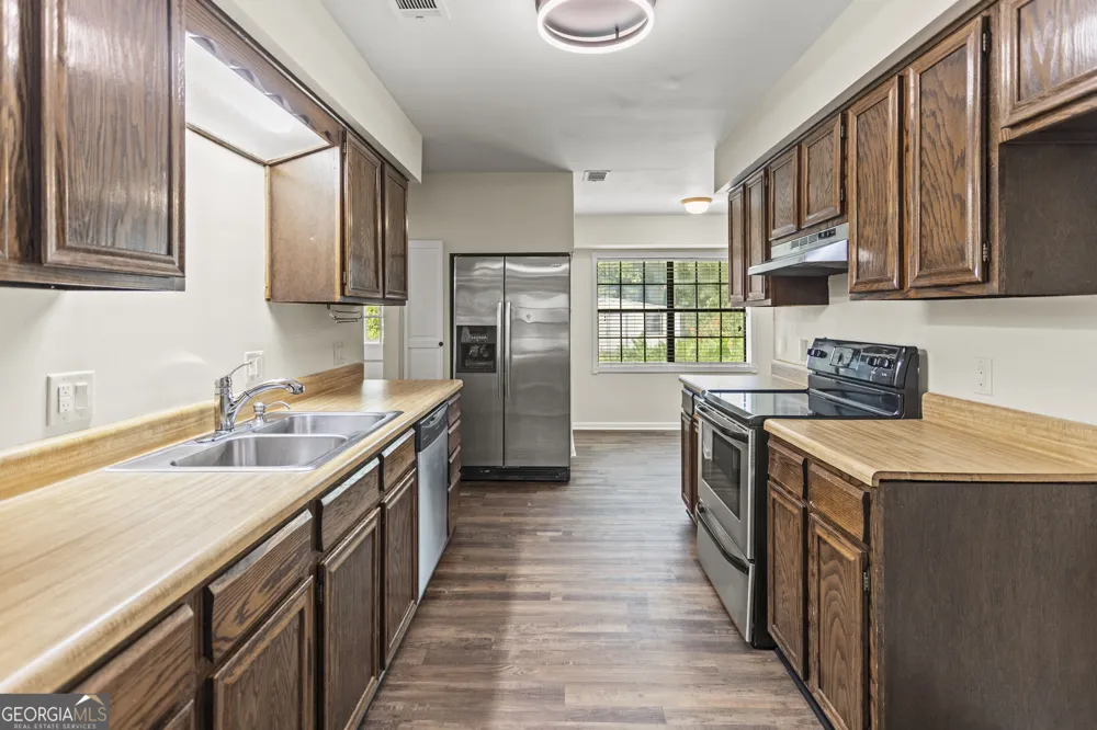 430 Martin RD Hinesville, GA 31313