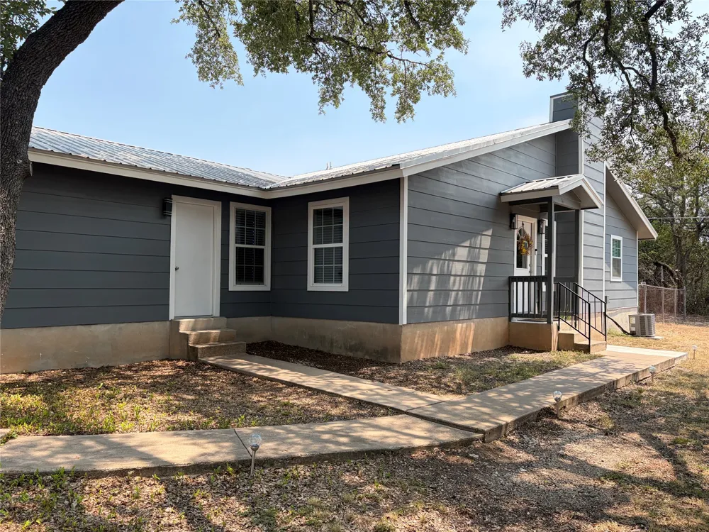 5303 Thunderbird Street Lago Vista, TX 78645