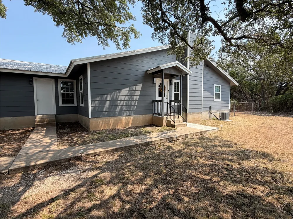 5303 Thunderbird Street Lago Vista, TX 78645