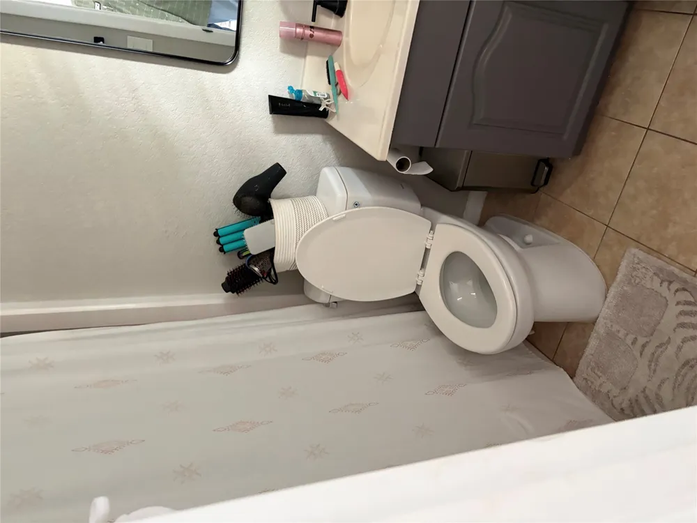 5303 Thunderbird Street Lago Vista, TX 78645