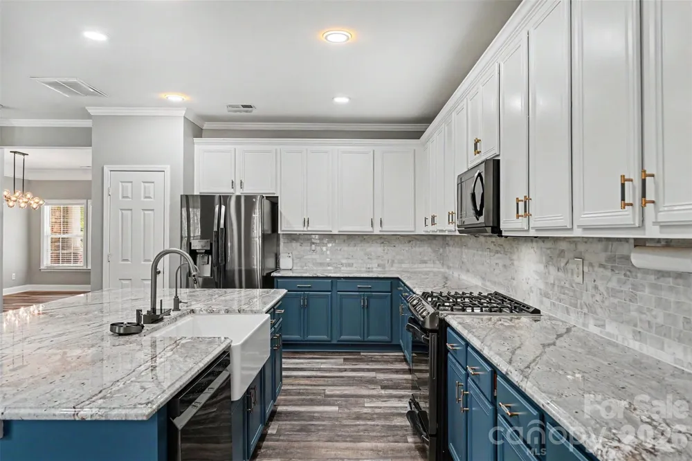 325 Mount Side Way Fort Mill, SC 29715
