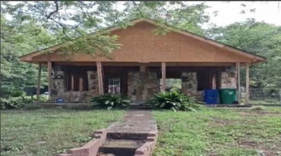 5461 Stillhouse Road Stone Mountain, GA 30083