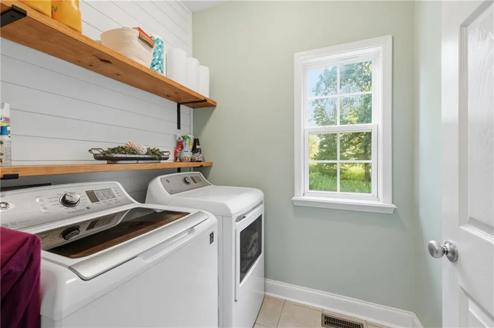 342 Stonington Drive Mount Airy, GA 30563