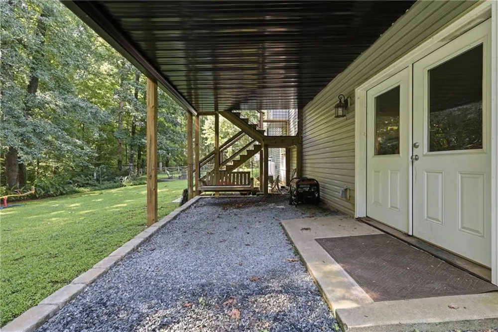 342 Stonington Drive Mount Airy, GA 30563
