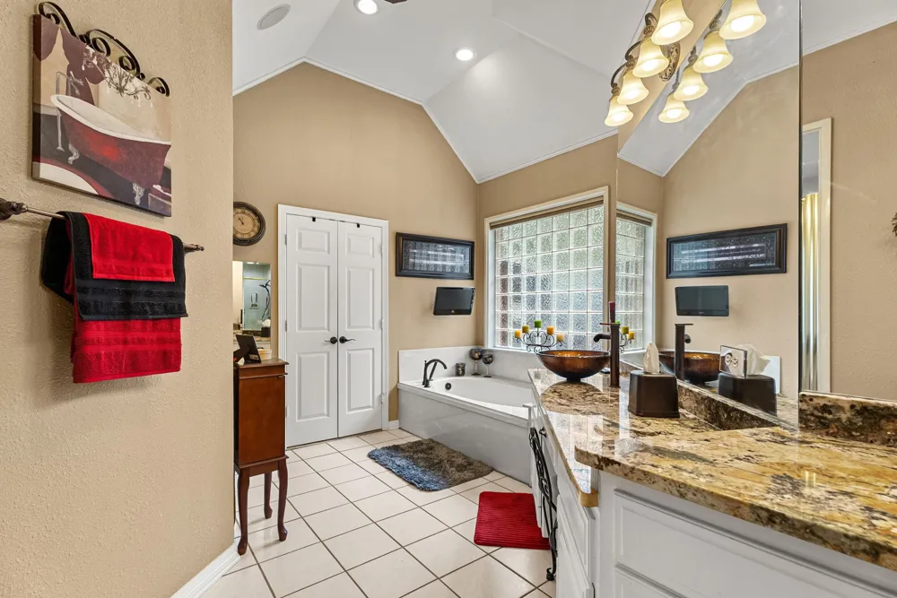 3621 Rock Creek Drive Tyler, TX 75707