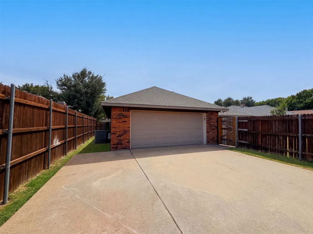 512 W Jefferson Street Wylie, TX 75098