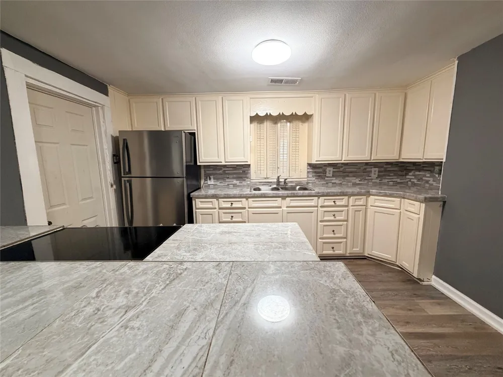 226 County Road 4244 Pittsburg, TX 75686