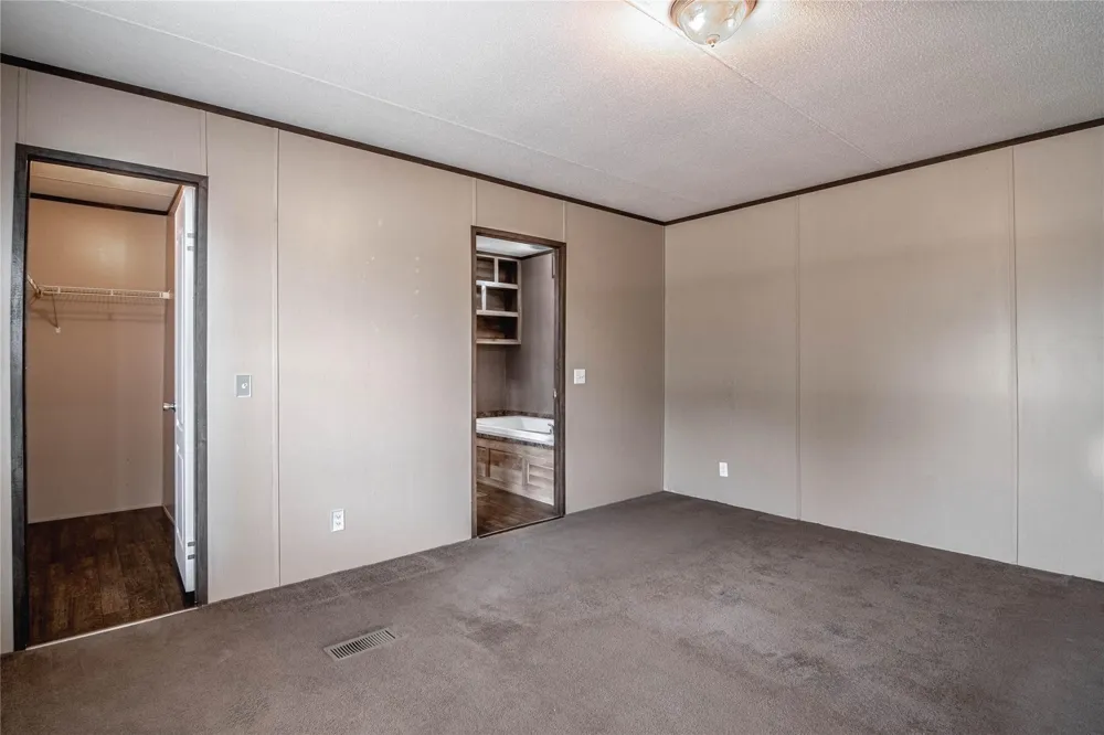 37 Riverside Lane #B Huntsville, TX 77320