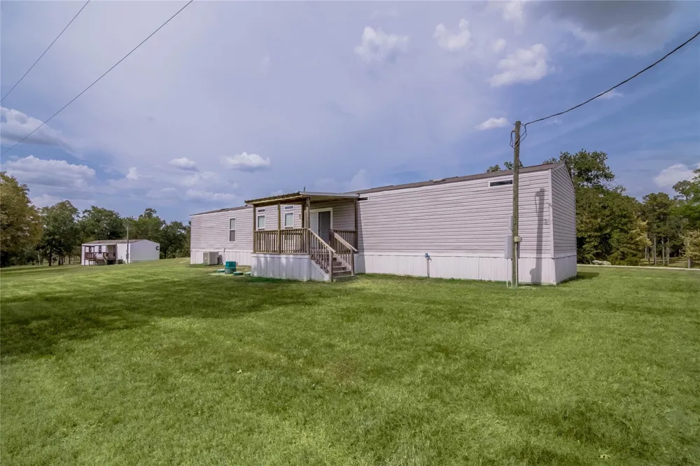37 Riverside Lane #B Huntsville, TX 77320