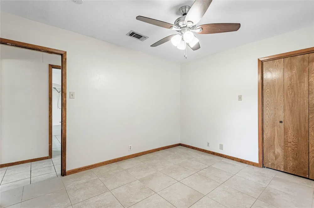 4640 Fm 1374 Road #A Huntsville, TX 77340