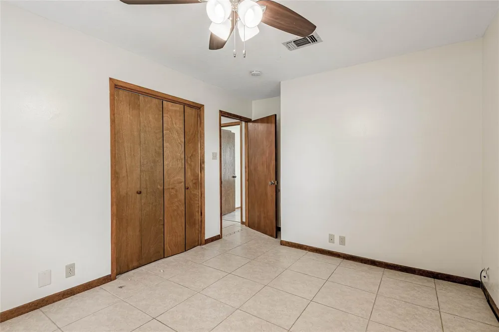 4640 Fm 1374 Road #A Huntsville, TX 77340