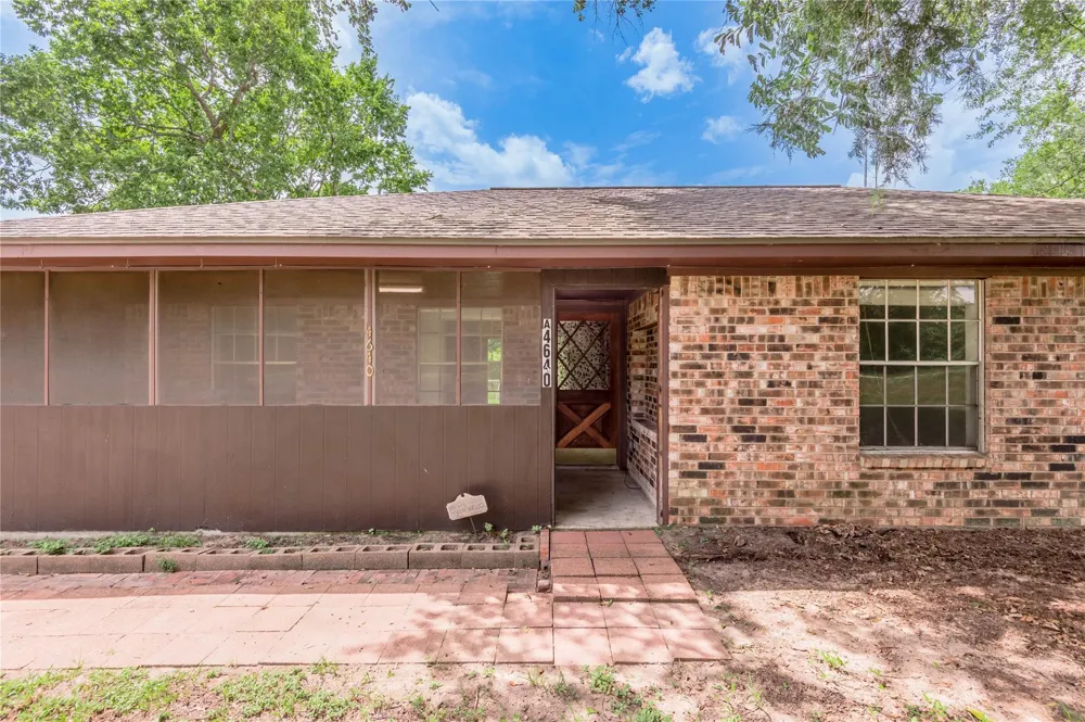 4640 Fm 1374 Road #A Huntsville, TX 77340