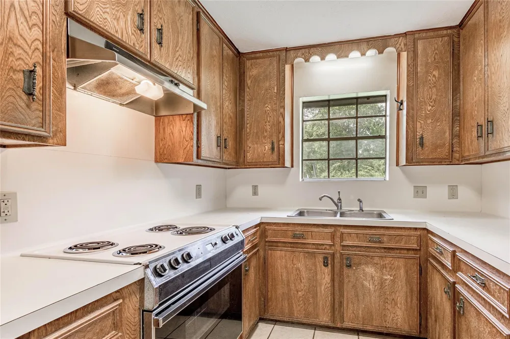 4640 Fm 1374 Road #A Huntsville, TX 77340