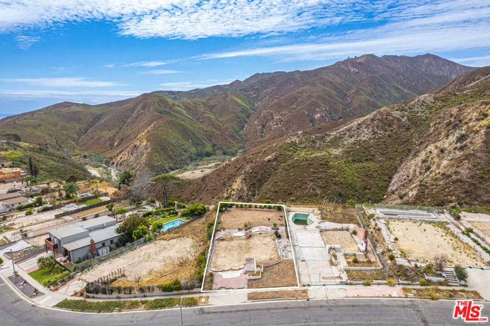 3523 Shoreheights Drive Malibu, CA 90265