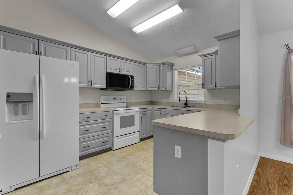 36127 PINE TREE STREET Fruitland Park, FL 34731