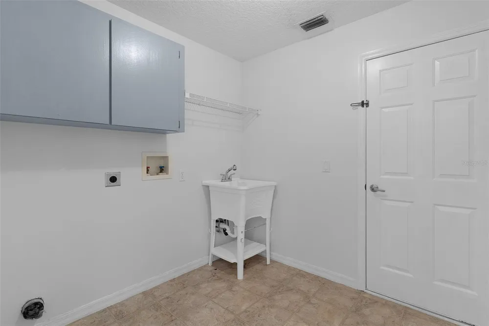 36127 PINE TREE STREET Fruitland Park, FL 34731