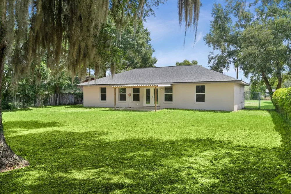36127 PINE TREE STREET Fruitland Park, FL 34731