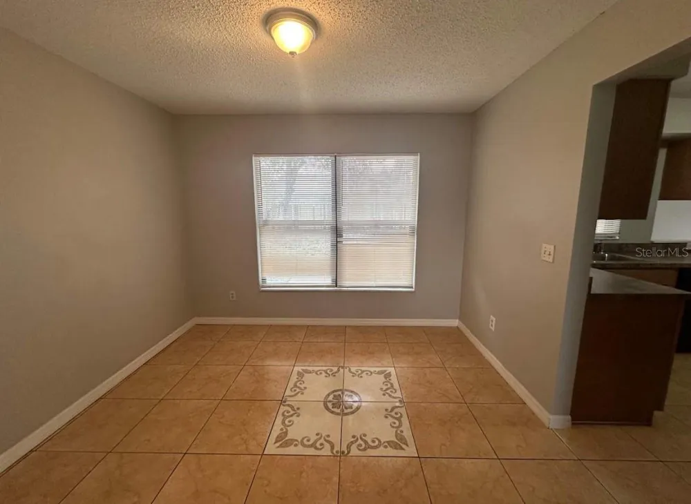 1746 MEREDITH AVENUE Deltona, FL 32738