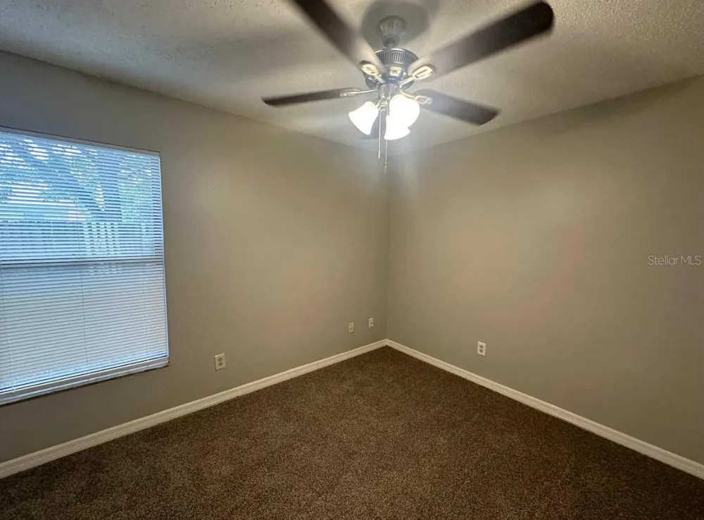 1746 MEREDITH AVENUE Deltona, FL 32738