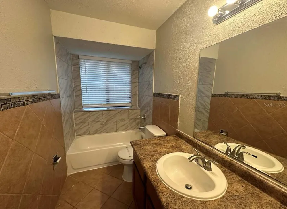 1746 MEREDITH AVENUE Deltona, FL 32738