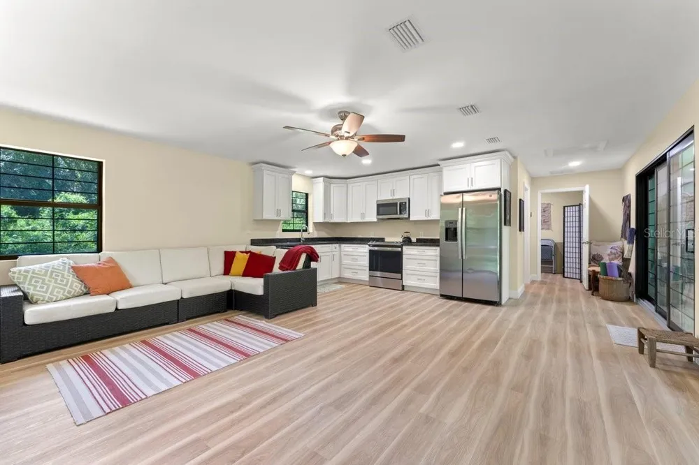 400 PINE BLUFF TRAIL Ormond Beach, FL 32174