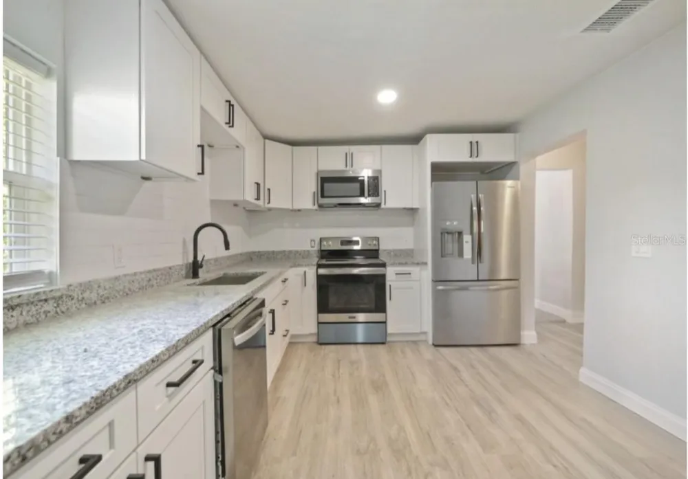 204 GARDEN AVENUE Orlando, FL 32805