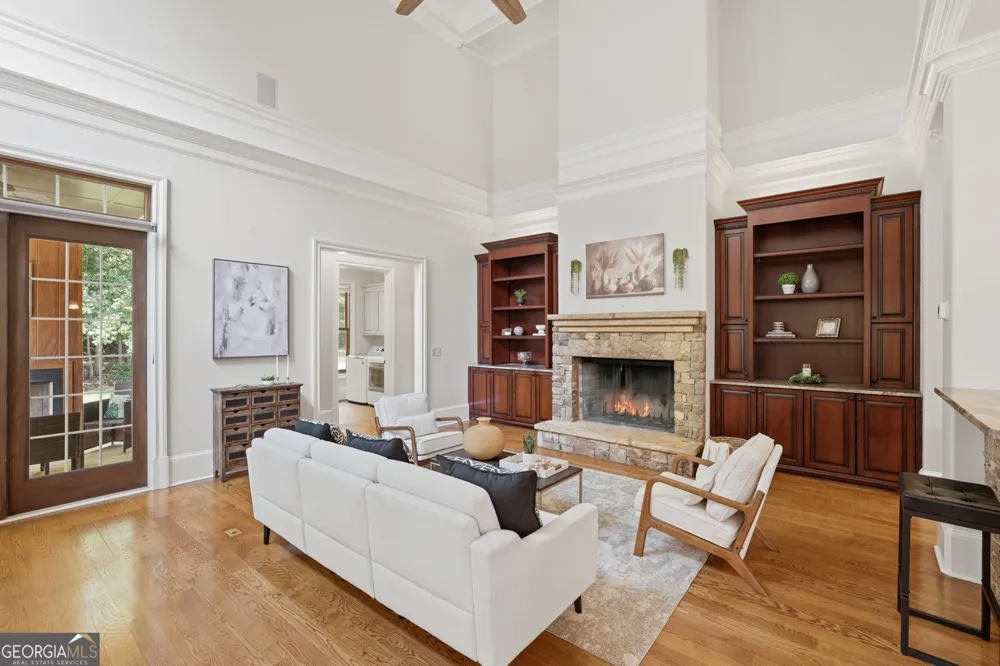 112 Overlook CIR Dawsonville, GA 30534