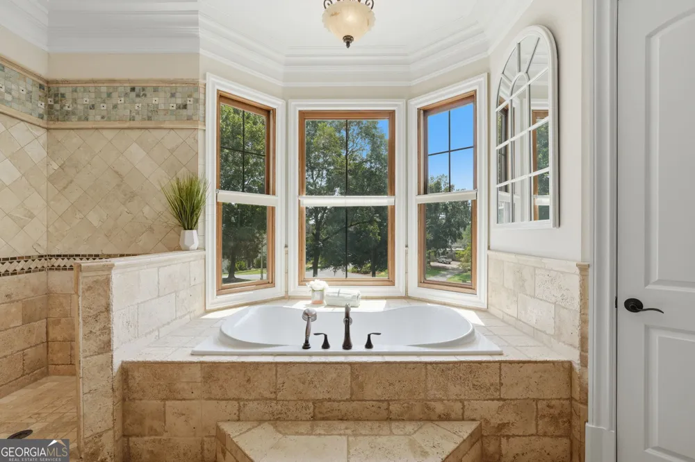 112 Overlook CIR Dawsonville, GA 30534