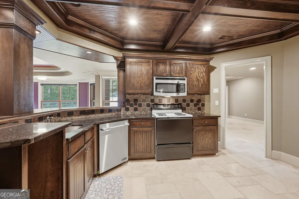 112 Overlook CIR Dawsonville, GA 30534