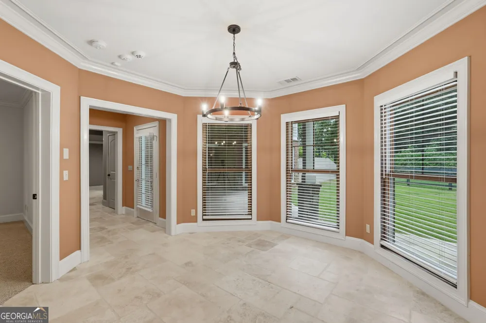 112 Overlook CIR Dawsonville, GA 30534