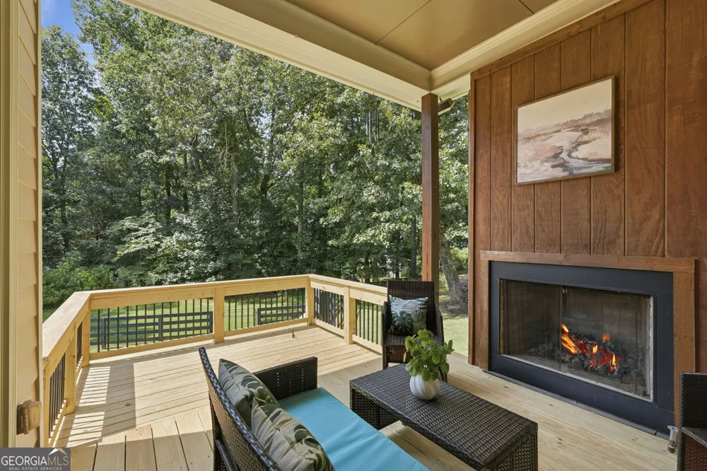 112 Overlook CIR Dawsonville, GA 30534