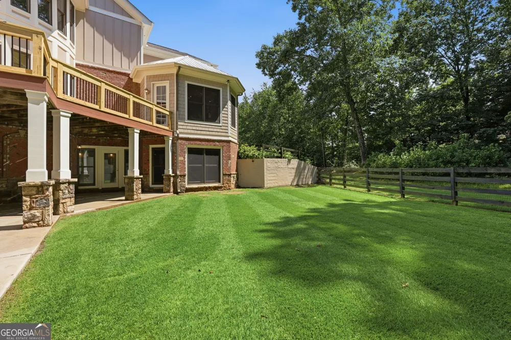 112 Overlook CIR Dawsonville, GA 30534