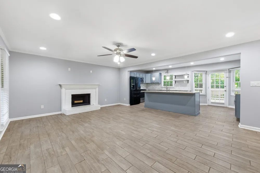 77 Alma DR Dallas, GA 30157