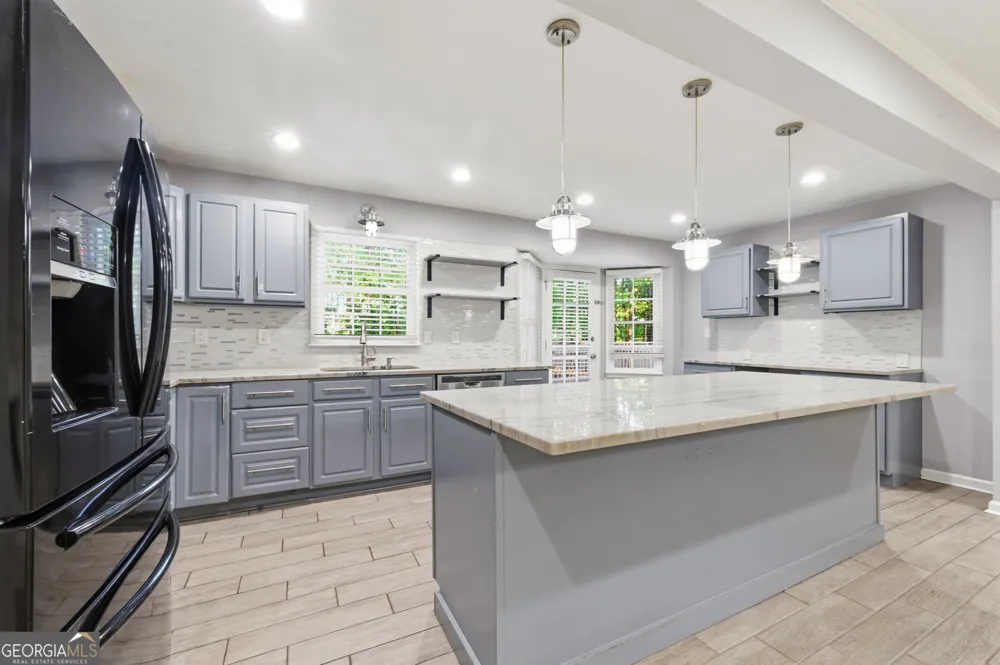77 Alma DR Dallas, GA 30157