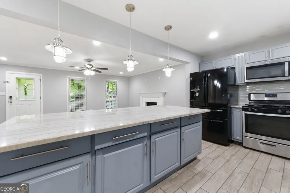 77 Alma DR Dallas, GA 30157