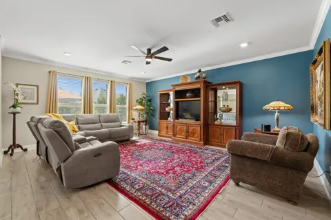 1212 Euless Lane