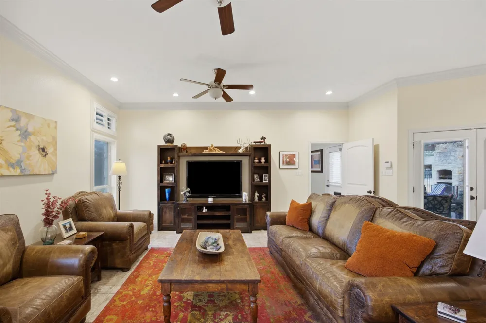 2936 FM 1704 Elgin, TX 78621