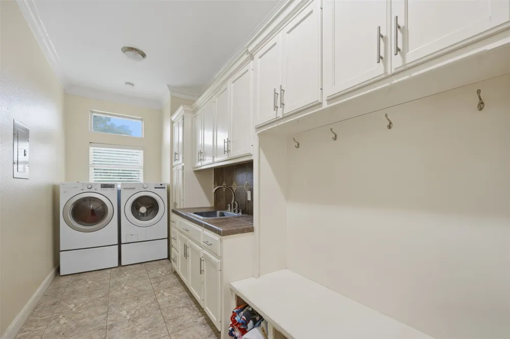 2936 FM 1704 Elgin, TX 78621