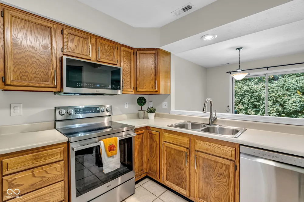 7220 Long Boat Drive Indianapolis, IN 46250