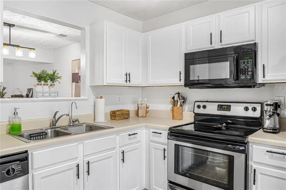 3342 Waldrop Trail Decatur, GA 30034