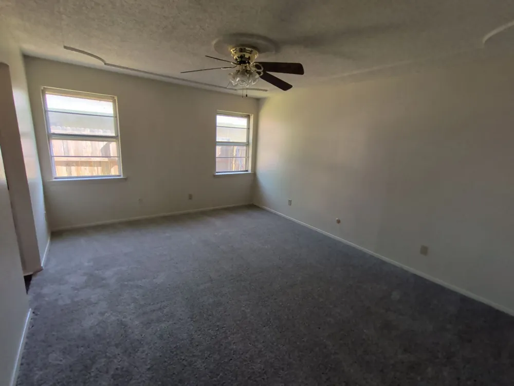 5541 Wood View Street North Richland Hills, TX 76180